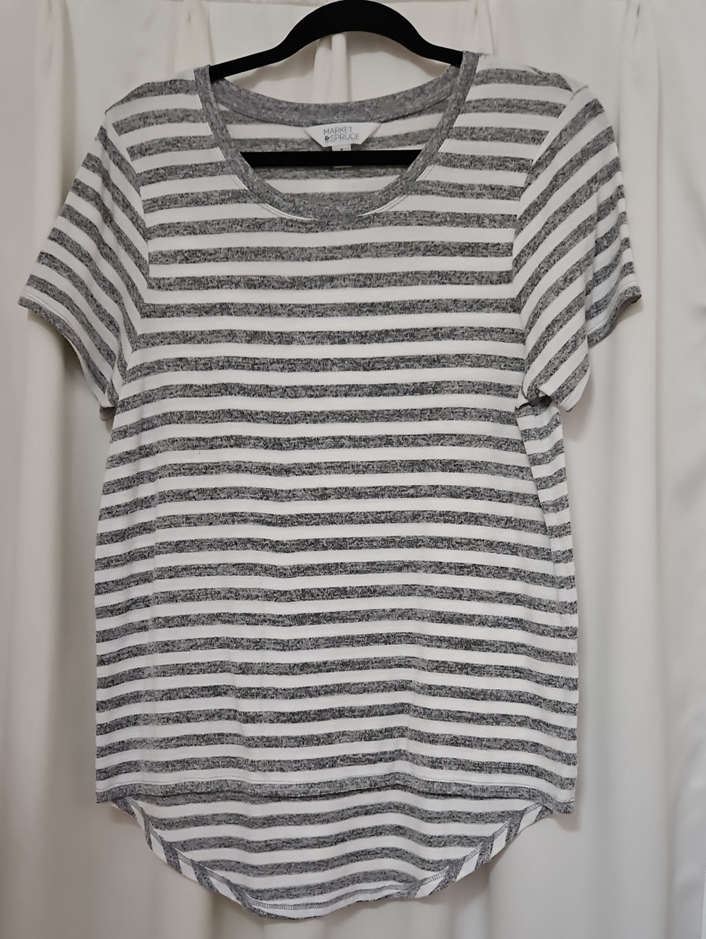 Market & Spruce White and Gray Striped Short Sleeve Tee
